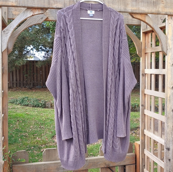 Old Navy Sweaters - Old Navy Cable Knit Cardigan Sweater